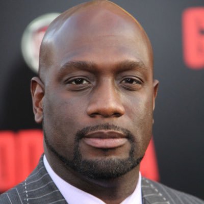 Richard T Jones